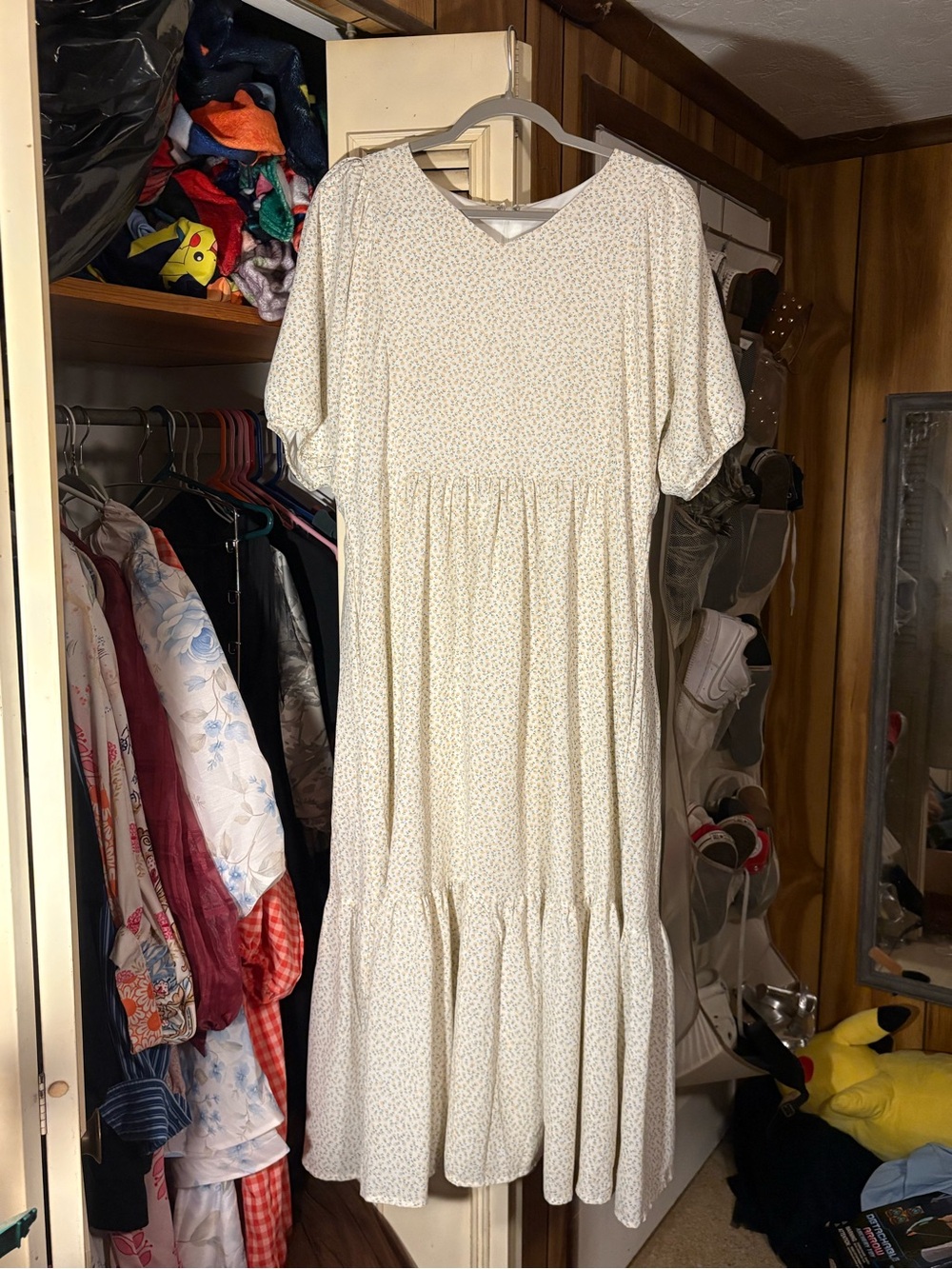 Women's Cream Floral Tiered Midi Dress with Puff Sleeves